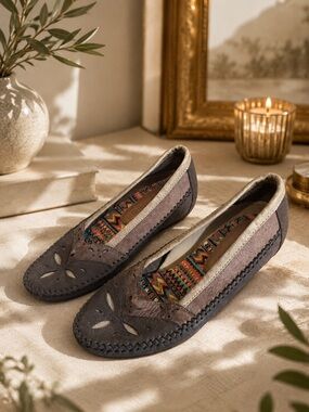Hush Puppies Brown Suede Floral Cutout Boho Comfort Flats Shoes Women 6.5